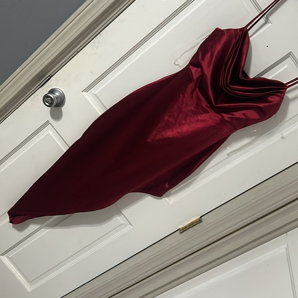 Windsor satin dress - Picture 4 of 9